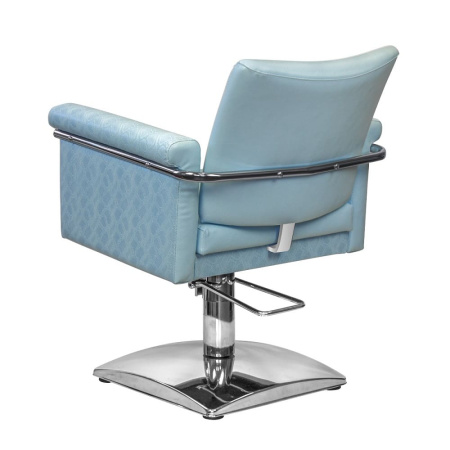 lesli1_1200kh1200